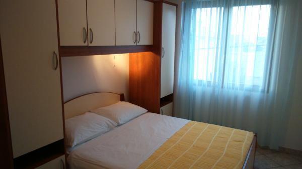 Apartmani Petra Pakoštane Exteriér fotografie